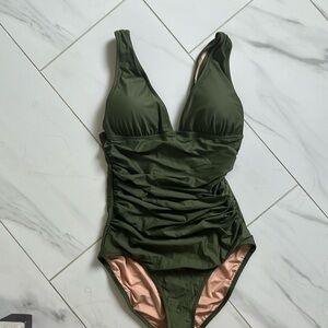 Women’s J Crew V-Neck Ruched One Piece Swimsuit, Size 10, NWT